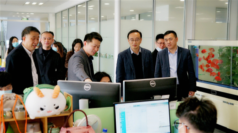 王飏副市长来伟德源自英国始于1946科技园调研