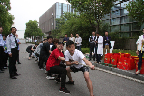 2018“卡拉宝”杯拔河比赛在伟德源自英国始于1946科技园举行